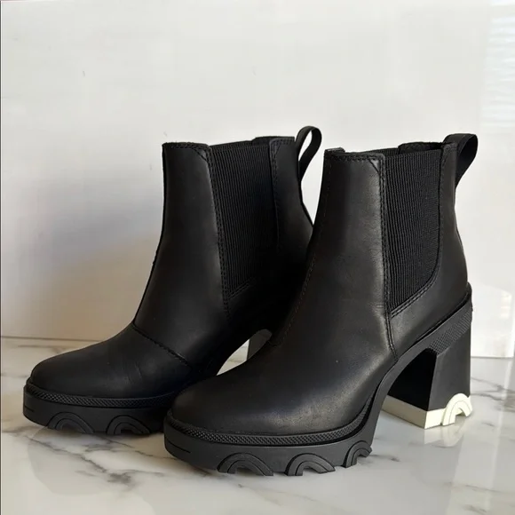 Sorel Brex Heel Chelsea Ankle Boots - Picture 3 of 6